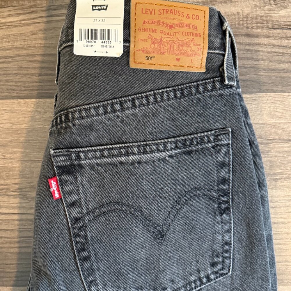 NWT Levi's 501 black wash denim jeans - Picture 3 of 5